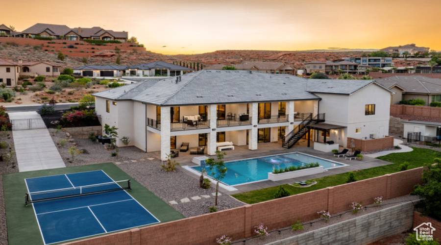 246 CLIFFSIDE DR, Washington, Utah 84780, 6 Bedrooms Bedrooms, 26 Rooms Rooms,7 BathroomsBathrooms,Residential,For Sale,CLIFFSIDE,1982460