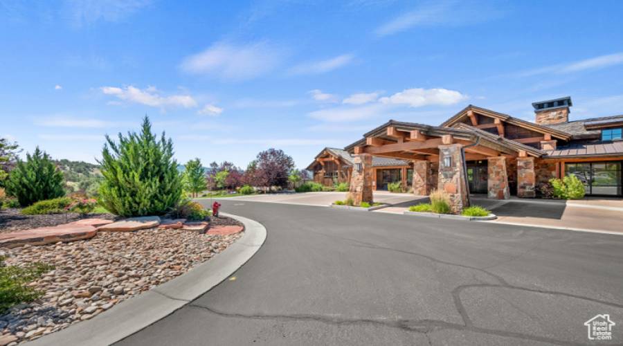 1707 KINGS PEAK CIRCLE CIR, Heber City, Utah 84032, 5 Bedrooms Bedrooms, 15 Rooms Rooms,1 BathroomBathrooms,Residential,For Sale,KINGS PEAK CIRCLE,1991736