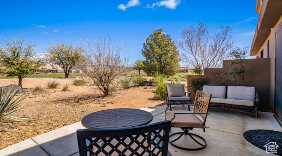 1644 CALDONIA DUNES CIR, St. George, Utah 84770, 3 Bedrooms Bedrooms, 13 Rooms Rooms,3 BathroomsBathrooms,Residential,For Sale,CALDONIA DUNES,1994085