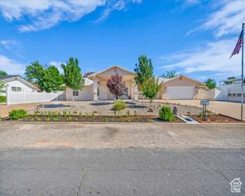 1632 SHIVWITS DR, St. George, Utah 84790, 4 Bedrooms Bedrooms, 11 Rooms Rooms,2 BathroomsBathrooms,Residential,For Sale,SHIVWITS,1997941