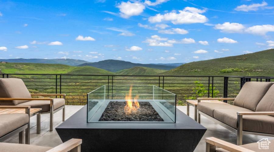 3844 OUTCROP RD, Park City, Utah 84098, 5 Bedrooms Bedrooms, 23 Rooms Rooms,2 BathroomsBathrooms,Residential,For Sale,OUTCROP,1861869