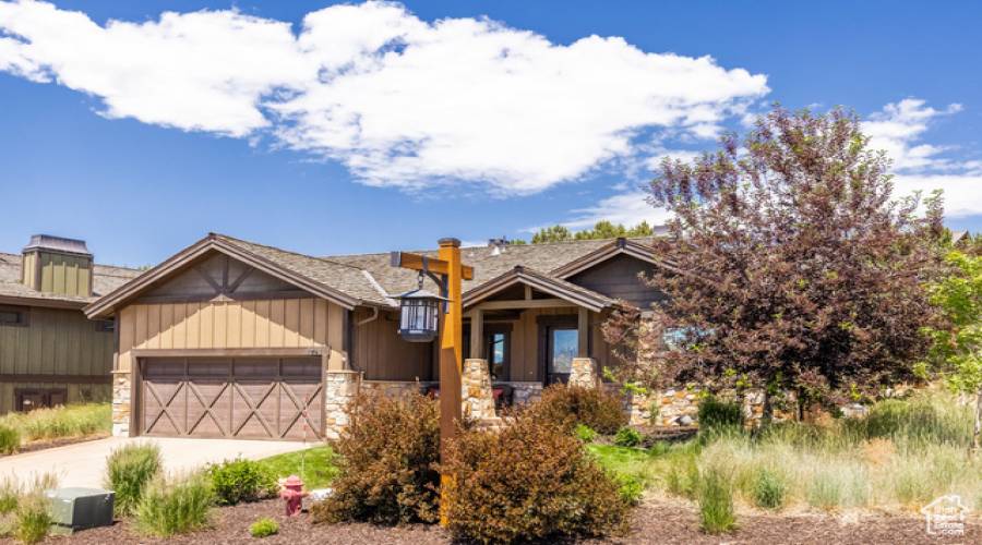 1751 KINGS PEAK CIR, Heber City, Utah 84032, 3 Bedrooms Bedrooms, 14 Rooms Rooms,2 BathroomsBathrooms,Residential,For Sale,KINGS PEAK,2008315