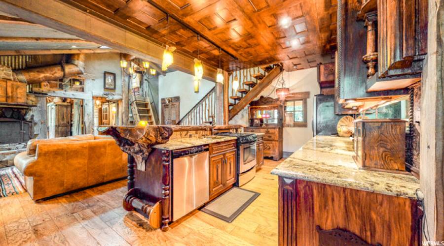 8928 TIMPHAVEN RD, Sundance, Utah 84604, 6 Bedrooms Bedrooms, 23 Rooms Rooms,3 BathroomsBathrooms,Residential,For Sale,TIMPHAVEN,1724816