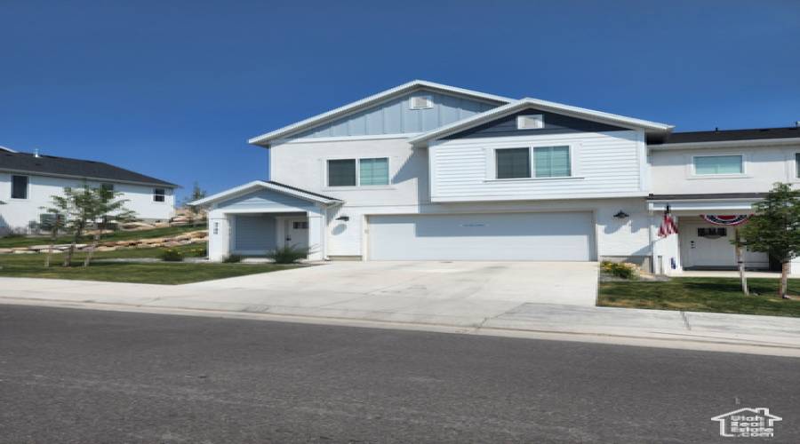 9786 AARON AVE, Eagle Mountain, Utah 84005, 3 Bedrooms Bedrooms, 12 Rooms Rooms,3 BathroomsBathrooms,Residential,For Sale,AARON,1816601