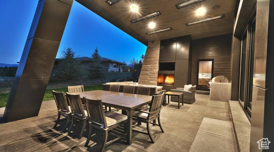 800 HOLLYHOCK ST, Park City, Utah 84098, 4 Bedrooms Bedrooms, 19 Rooms Rooms,2 BathroomsBathrooms,Residential,For Sale,HOLLYHOCK,2012967