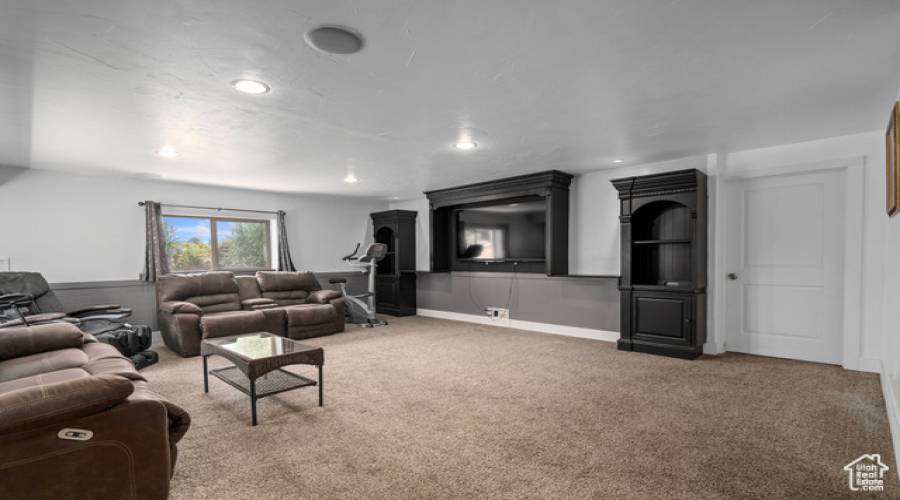 175 DELGADA LN, Stansbury Park, Utah 84074, 5 Bedrooms Bedrooms, 16 Rooms Rooms,2 BathroomsBathrooms,Residential,For Sale,DELGADA,2014812