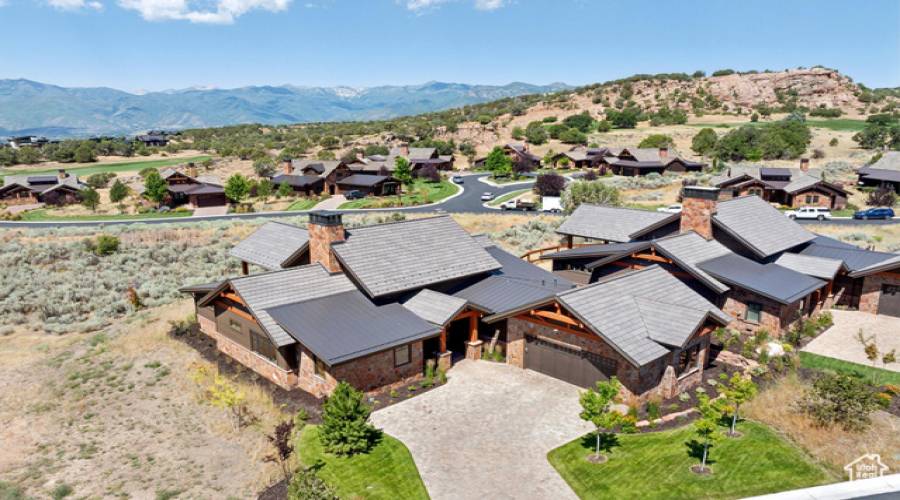 139 CLUB CABINS WAY, Heber City, Utah 84032, 3 Bedrooms Bedrooms, 10 Rooms Rooms,3 BathroomsBathrooms,Residential,For Sale,CLUB CABINS,2016487