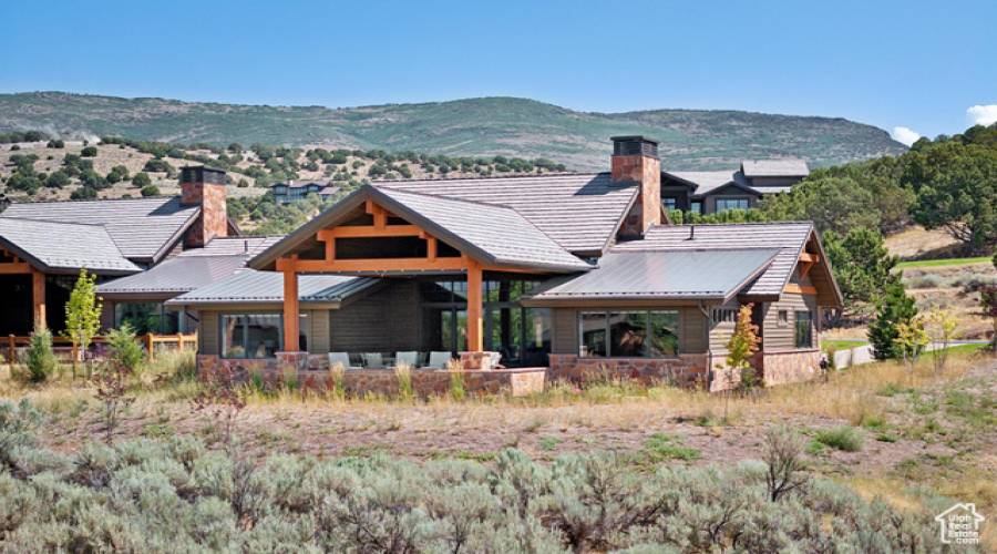 139 CLUB CABINS WAY, Heber City, Utah 84032, 3 Bedrooms Bedrooms, 10 Rooms Rooms,3 BathroomsBathrooms,Residential,For Sale,CLUB CABINS,2016487