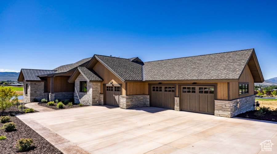 2052 COPPER BELT DR, Heber City, Utah 84032, 4 Bedrooms Bedrooms, 15 Rooms Rooms,4 BathroomsBathrooms,Residential,For Sale,COPPER BELT,2019581