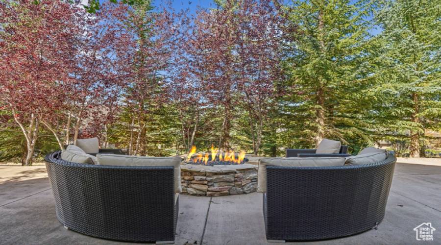 3269 TATANKA TRL, Park City, Utah 84098, 5 Bedrooms Bedrooms, 20 Rooms Rooms,3 BathroomsBathrooms,Residential,For Sale,TATANKA,2019833