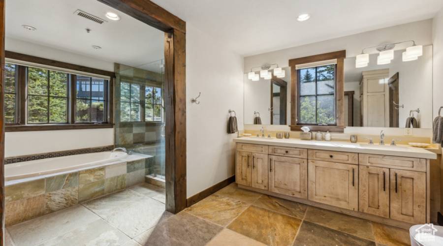 3269 TATANKA TRL, Park City, Utah 84098, 5 Bedrooms Bedrooms, 20 Rooms Rooms,3 BathroomsBathrooms,Residential,For Sale,TATANKA,2019833