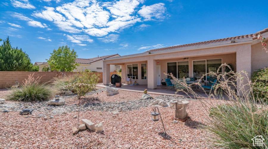 1714 SPIRIT WALKER DR, St. George, Utah 84790, 2 Bedrooms Bedrooms, 9 Rooms Rooms,2 BathroomsBathrooms,Residential,For Sale,SPIRIT WALKER,2020522