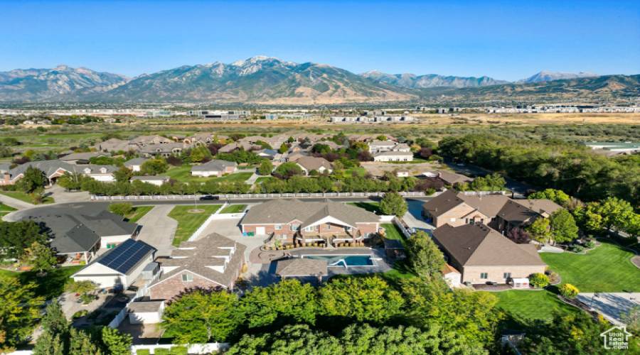 13074 GALLOWAY CV, Riverton, Utah 84065, 6 Bedrooms Bedrooms, 26 Rooms Rooms,3 BathroomsBathrooms,Residential,For Sale,GALLOWAY,2023875