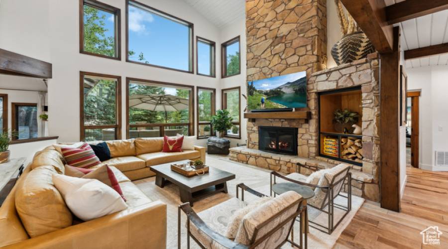 2735 AMERICAN SADDLER DR, Park City, Utah 84060, 4 Bedrooms Bedrooms, 15 Rooms Rooms,2 BathroomsBathrooms,Residential,For Sale,AMERICAN SADDLER,2023881