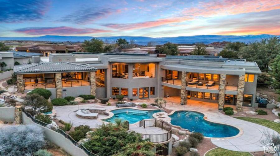 2196 LONG SKY DR, St. George, Utah 84770, 4 Bedrooms Bedrooms, 12 Rooms Rooms,5 BathroomsBathrooms,Residential,For Sale,LONG SKY,2025058