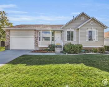 193 SPINNAKER DR, Stansbury Park, Utah 84074, 3 Bedrooms Bedrooms, 10 Rooms Rooms,2 BathroomsBathrooms,Residential,For Sale,SPINNAKER,2024201