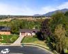 2101 RIDGE RD, Layton, Utah 84040, 5 Bedrooms Bedrooms, 16 Rooms Rooms,1 BathroomBathrooms,Residential,For Sale,RIDGE,2026845