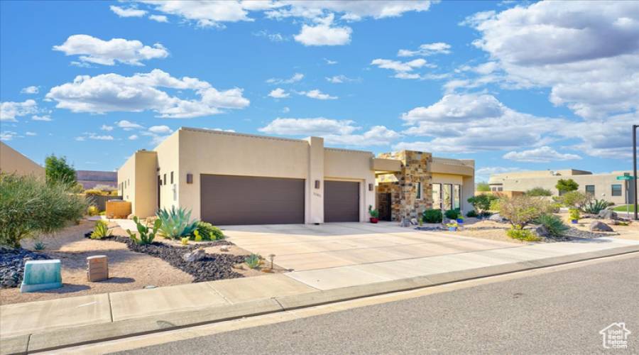 5365 NORTHGATE PEAKS DR, St. George, Utah 84770, 3 Bedrooms Bedrooms, 11 Rooms Rooms,2 BathroomsBathrooms,Residential,For Sale,NORTHGATE PEAKS,2026929