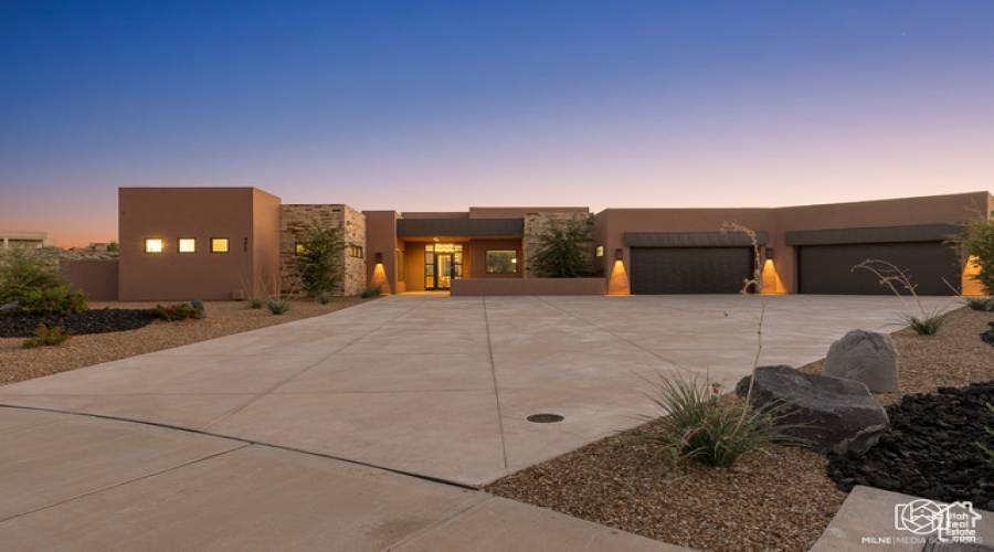 4853 SAND CIR, St. George, Utah 84770, 6 Bedrooms Bedrooms, 19 Rooms Rooms,1 BathroomBathrooms,Residential,For Sale,SAND,2027119