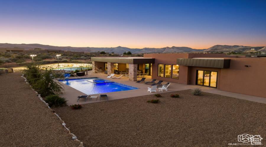 4853 SAND CIR, St. George, Utah 84770, 6 Bedrooms Bedrooms, 19 Rooms Rooms,1 BathroomBathrooms,Residential,For Sale,SAND,2027119