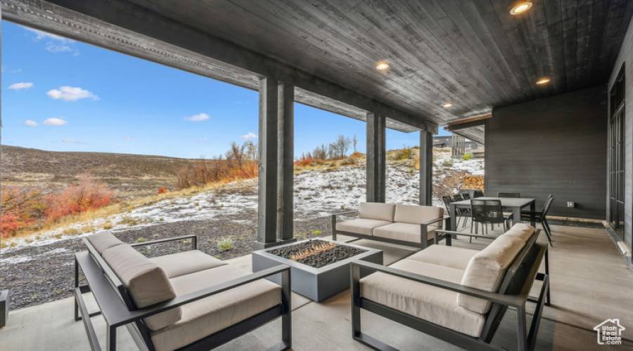 7272 GOLDEN BEAR LOOP, Park City, Utah 84098, 4 Bedrooms Bedrooms, 14 Rooms Rooms,3 BathroomsBathrooms,Residential,For Sale,GOLDEN BEAR,2030256