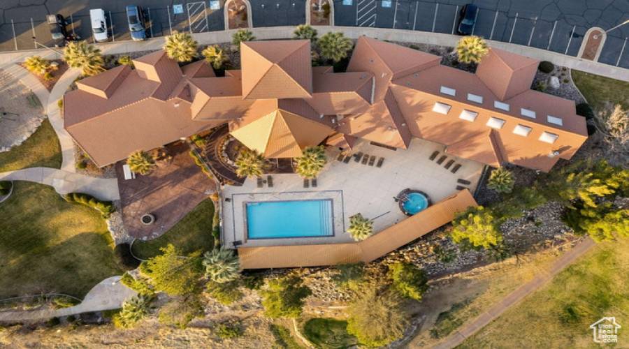 2602 DESERT SPRINGS RD, St. George, Utah 84770, 6 Bedrooms Bedrooms, 19 Rooms Rooms,4 BathroomsBathrooms,Residential,For Sale,DESERT SPRINGS,2028686