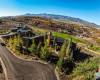 8635 SUNSET CIR, Park City, Utah 84098, 7 Bedrooms Bedrooms, 29 Rooms Rooms,4 BathroomsBathrooms,Residential Lease,For Sale,SUNSET,2031913