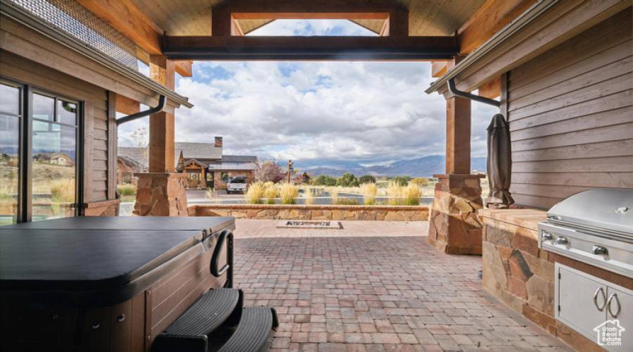 89 CLUB CABINS WAY, Heber City, Utah 84032, 3 Bedrooms Bedrooms, 14 Rooms Rooms,3 BathroomsBathrooms,Residential,For Sale,CLUB CABINS,2031920