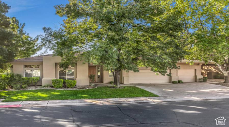 2197 MONTEREY DR, St. George, Utah 84770, 2 Bedrooms Bedrooms, 11 Rooms Rooms,2 BathroomsBathrooms,Residential,For Sale,MONTEREY,2032513