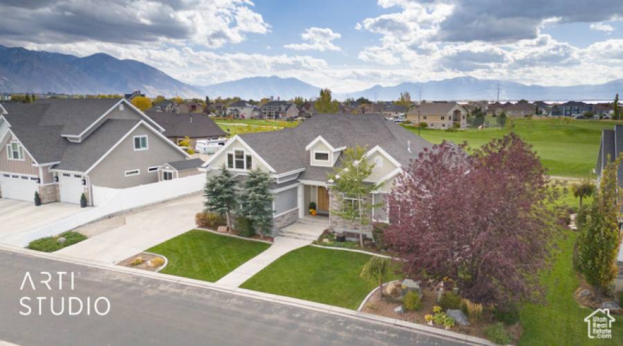 122 LAKE VIEW DR, Vineyard, Utah 84058, 8 Bedrooms Bedrooms, 23 Rooms Rooms,6 BathroomsBathrooms,Residential,For Sale,LAKE VIEW,2032692