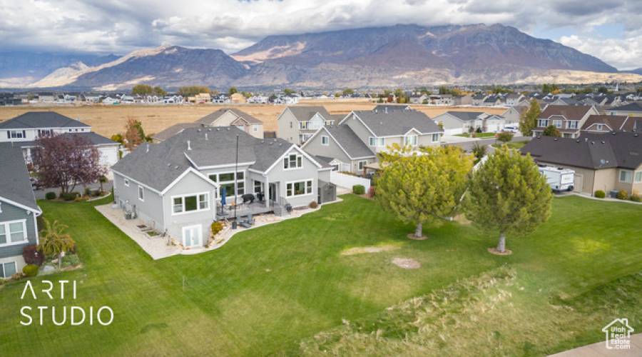 122 LAKE VIEW DR, Vineyard, Utah 84058, 8 Bedrooms Bedrooms, 23 Rooms Rooms,6 BathroomsBathrooms,Residential,For Sale,LAKE VIEW,2032692