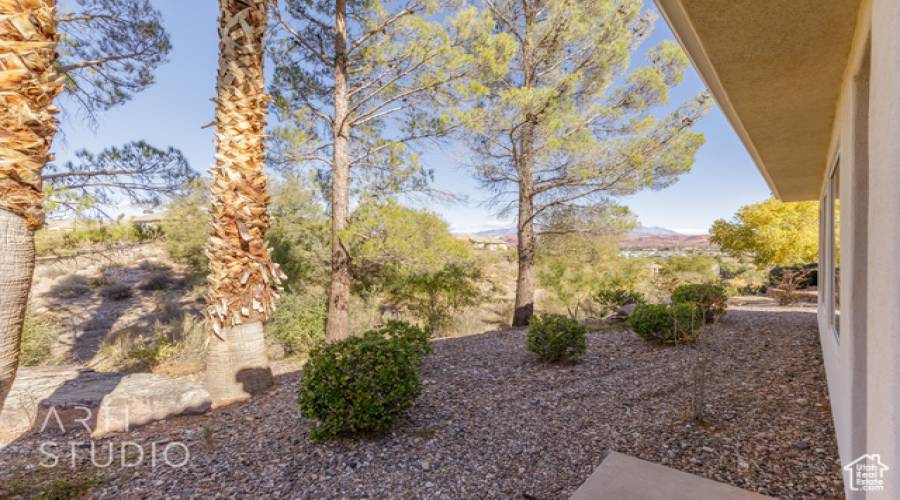 2698 CANYON RIDGE RD RD, St. George, Utah 84770, 4 Bedrooms Bedrooms, 15 Rooms Rooms,2 BathroomsBathrooms,Residential,For Sale,CANYON RIDGE RD,2033566