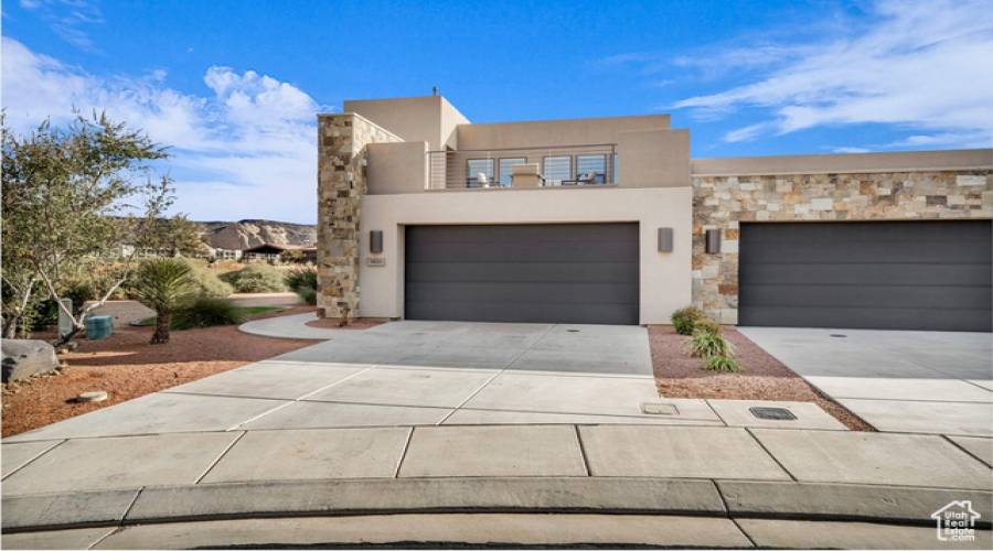 1636 CALEDONIA DUNES CIR, St. George, Utah 84770, 4 Bedrooms Bedrooms, 11 Rooms Rooms,3 BathroomsBathrooms,Residential,For Sale,CALEDONIA DUNES,2049986