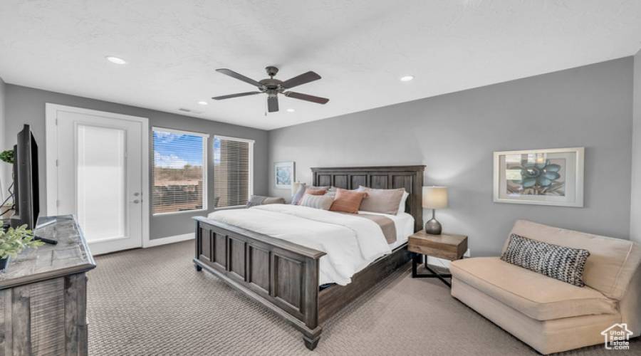 1636 CALEDONIA DUNES CIR, St. George, Utah 84770, 4 Bedrooms Bedrooms, 11 Rooms Rooms,3 BathroomsBathrooms,Residential,For Sale,CALEDONIA DUNES,2049986