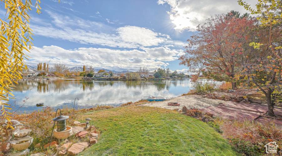 85 LAKEVIEW DR, Stansbury Park, Utah 84074, 3 Bedrooms Bedrooms, 17 Rooms Rooms,1 BathroomBathrooms,Residential,For Sale,LAKEVIEW,2051179