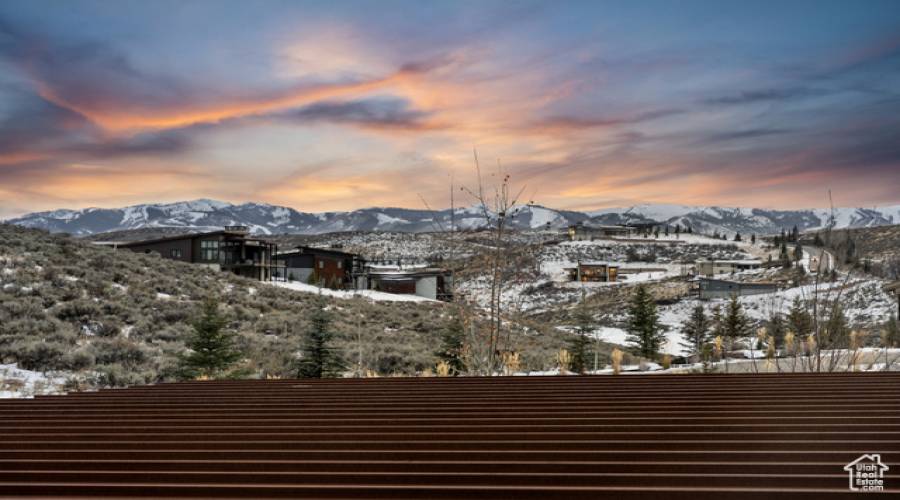 7196 GOLDEN BEAR LOOP, Park City, Utah 84098, 3 Bedrooms Bedrooms, 13 Rooms Rooms,2 BathroomsBathrooms,Residential,For Sale,GOLDEN BEAR,2051583