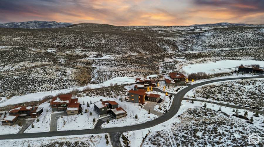 7196 GOLDEN BEAR LOOP, Park City, Utah 84098, 3 Bedrooms Bedrooms, 13 Rooms Rooms,2 BathroomsBathrooms,Residential,For Sale,GOLDEN BEAR,2051583