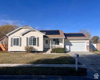 748 COUNTRY CLB, Stansbury Park, Utah 84074, 4 Bedrooms Bedrooms, 10 Rooms Rooms,2 BathroomsBathrooms,Residential,For Sale,COUNTRY,2051598