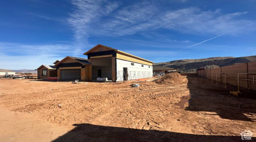 1761 950, Hurricane, Utah 84737, 4 Bedrooms Bedrooms, 11 Rooms Rooms,3 BathroomsBathrooms,Residential,For Sale,950,2051930