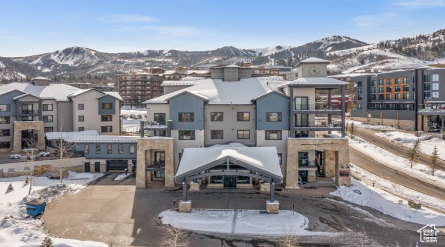 2669 CANYONS RESORT DR, Park City, Utah 84098, 2 Bedrooms Bedrooms, 12 Rooms Rooms,2 BathroomsBathrooms,Residential,For Sale,CANYONS RESORT,1879343