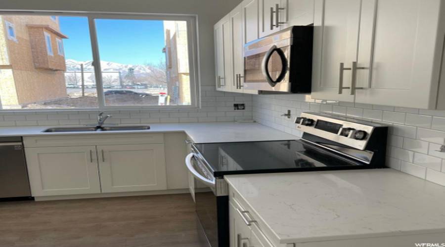 5491 FADE CT, West Valley City, Utah 84120, 3 Bedrooms Bedrooms, 9 Rooms Rooms,1 BathroomBathrooms,Residential,For Sale,FADE,1806930