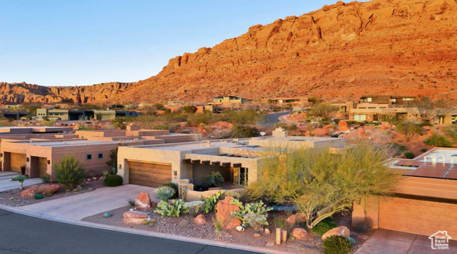 2336 ENTRADA TRL, St. George, Utah 84770, 3 Bedrooms Bedrooms, 10 Rooms Rooms,2 BathroomsBathrooms,Residential,For Sale,ENTRADA,1976572